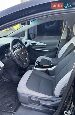 Хэтчбек Chevrolet Bolt EV 2017 в 