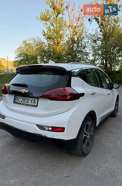 Хэтчбек Chevrolet Bolt EV 2020 в 