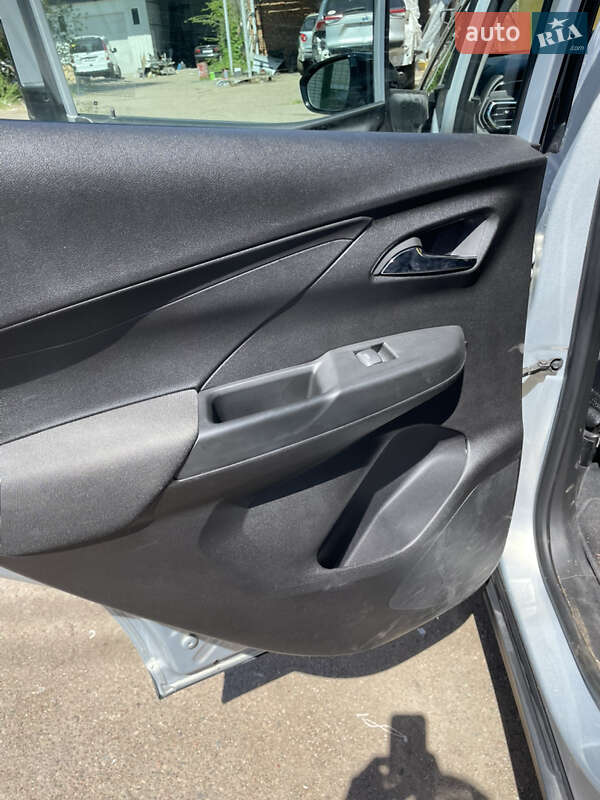 Хэтчбек Chevrolet Bolt EV 2023 в Николаеве
