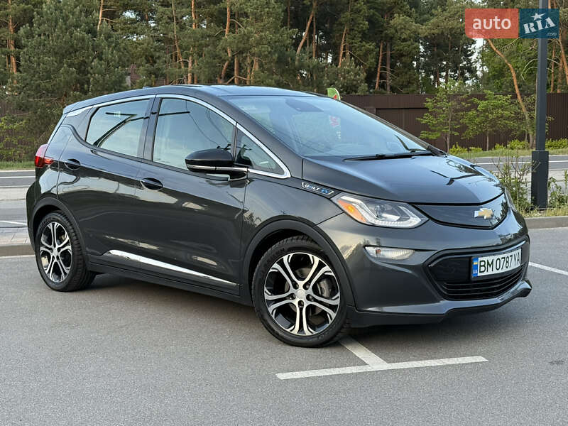 Хэтчбек Chevrolet Bolt EV 2019 в 