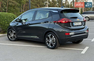 Хэтчбек Chevrolet Bolt EV 2019 в 
