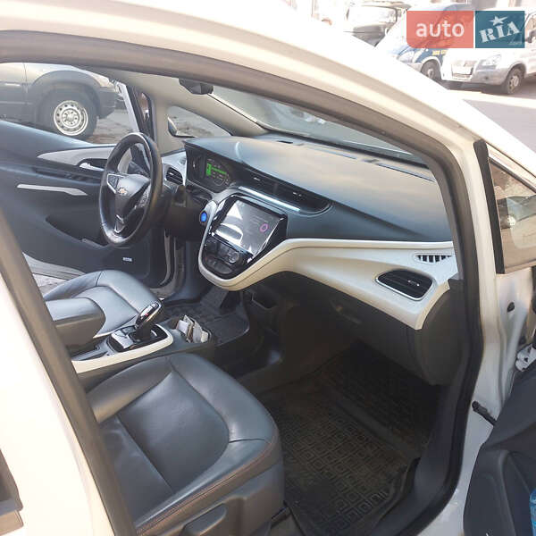 Хетчбек Chevrolet Bolt EV 2017 в Києві