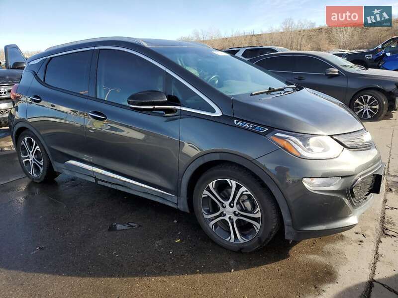 Хетчбек Chevrolet Bolt EV 2021 в 