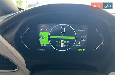 Хэтчбек Chevrolet Bolt EV 2017 в 