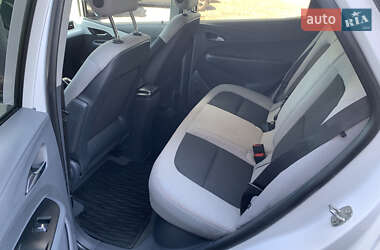 Хэтчбек Chevrolet Bolt EV 2020 в 