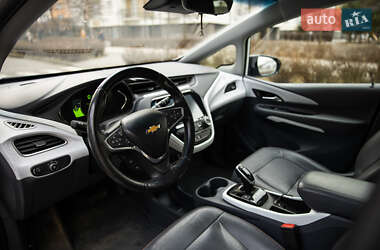 Хэтчбек Chevrolet Bolt EV 2021 в 