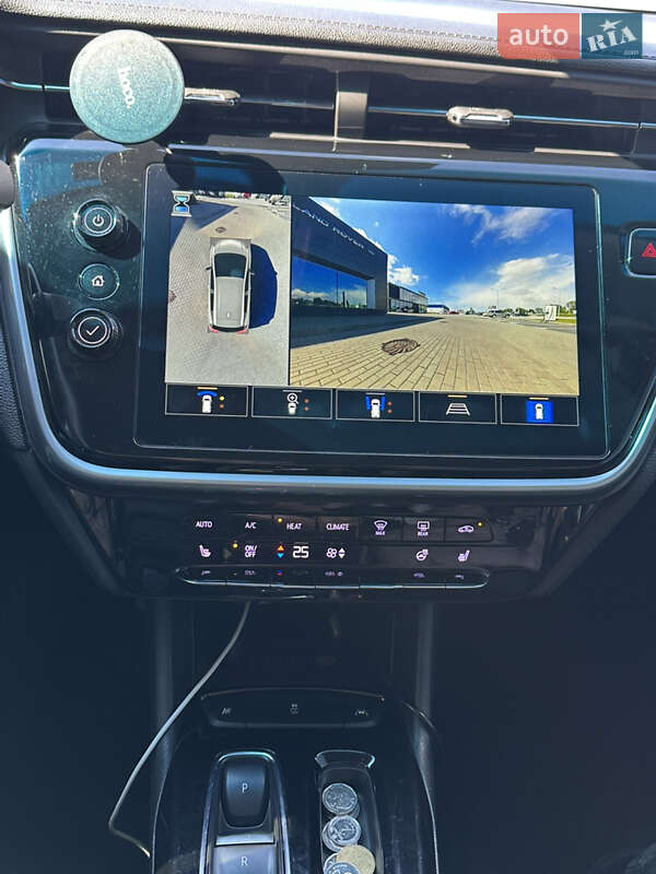 Хэтчбек Chevrolet Bolt EV 2023 в Львове фото 2 Хэтчбек Chevrolet Bolt EV 2023 в Львове