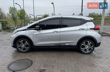 Хетчбек Chevrolet Bolt EV 2017 в 