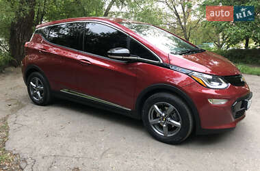 Хетчбек Chevrolet Bolt EV 2017 в 