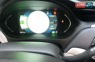 Хетчбек Chevrolet Bolt EV 2017 в 