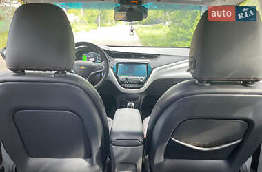 Хэтчбек Chevrolet Bolt EV 2017 в 