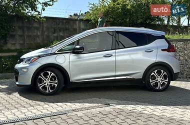 Хэтчбек Chevrolet Bolt EV 2017 в 