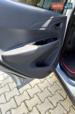 Хэтчбек Chevrolet Bolt EV 2017 в 