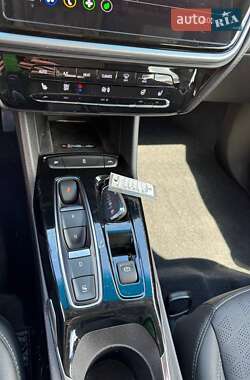 Хэтчбек Chevrolet Bolt EV 2023 в 