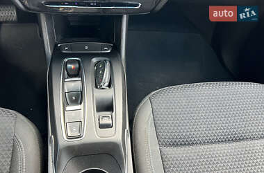 Хэтчбек Chevrolet Bolt EV 2022 в 