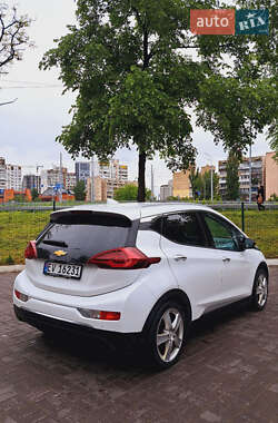 Хетчбек Chevrolet Bolt EV 2018 в 