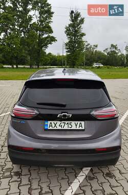 Хэтчбек Chevrolet Bolt EV 2022 в 