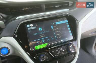 Хэтчбек Chevrolet Bolt EV 2020 в 