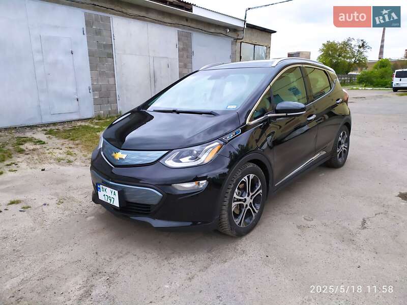Хетчбек Chevrolet Bolt EV 2018 в 