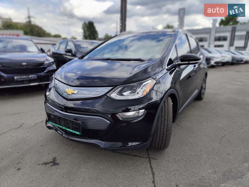 Хэтчбек Chevrolet Bolt EV 2017 в Киеве