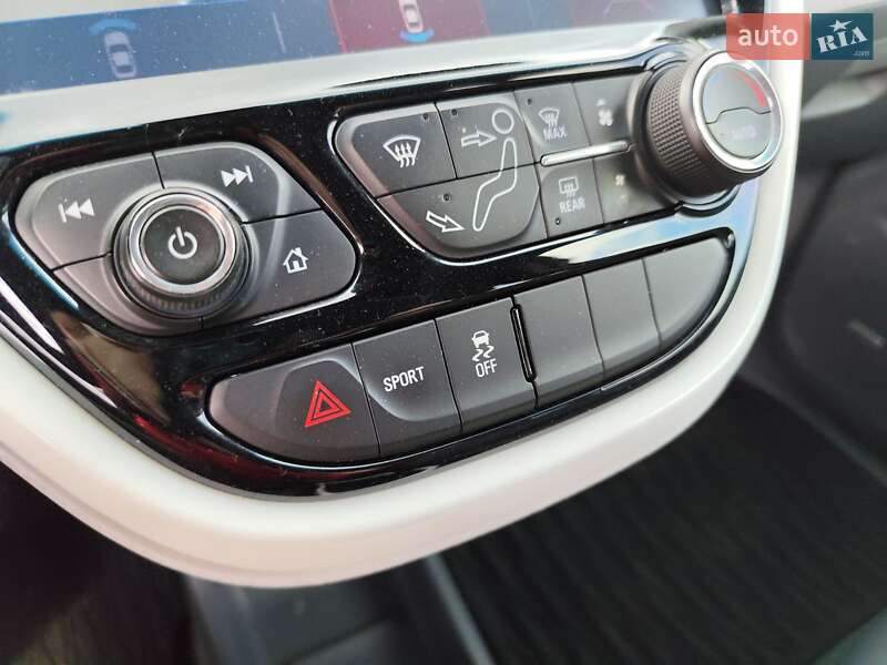 Хэтчбек Chevrolet Bolt EV 2017 в Киеве