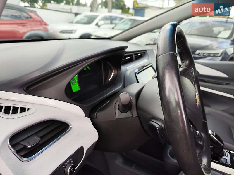 Хэтчбек Chevrolet Bolt EV 2017 в Киеве