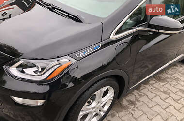 Хэтчбек Chevrolet Bolt EV 2020 в 