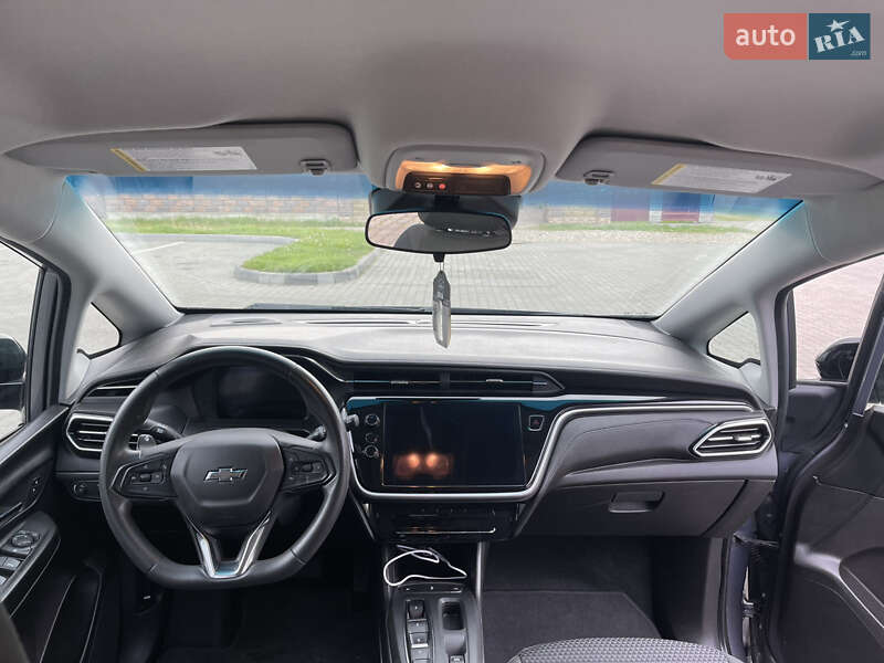 Хэтчбек Chevrolet Bolt EV 2023 в Стрые