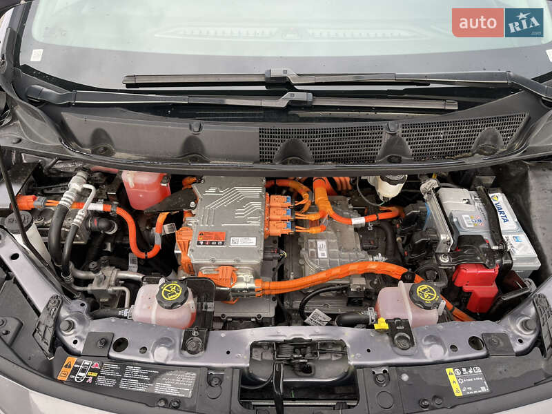 Хэтчбек Chevrolet Bolt EV 2023 в Стрые