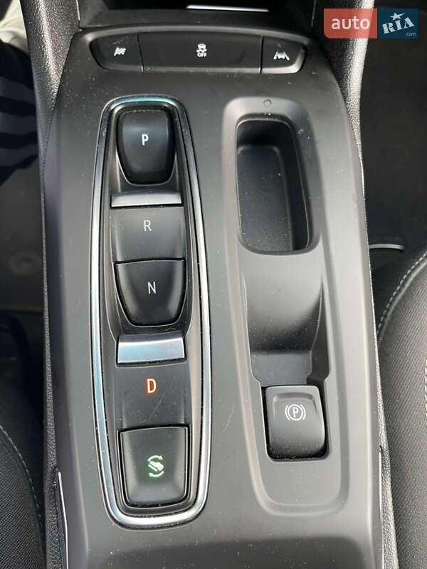 Хэтчбек Chevrolet Bolt EV 2023 в Стрые