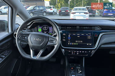 Хетчбек Chevrolet Bolt EV 2023 в 