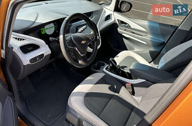Хэтчбек Chevrolet Bolt EV 2017 в 