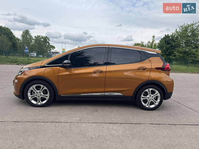 Хэтчбек Chevrolet Bolt EV 2017 в Киеве