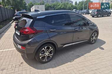 Хэтчбек Chevrolet Bolt EV 2017 в 