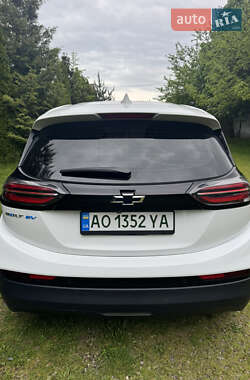 Хэтчбек Chevrolet Bolt EV 2023 в 