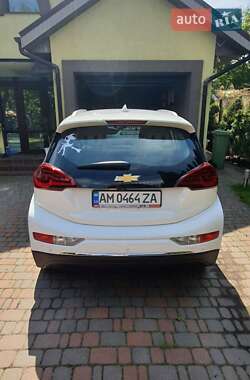 Хэтчбек Chevrolet Bolt EV 2017 в 