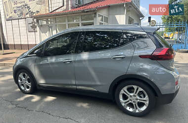 Хетчбек Chevrolet Bolt EV 2019 в 