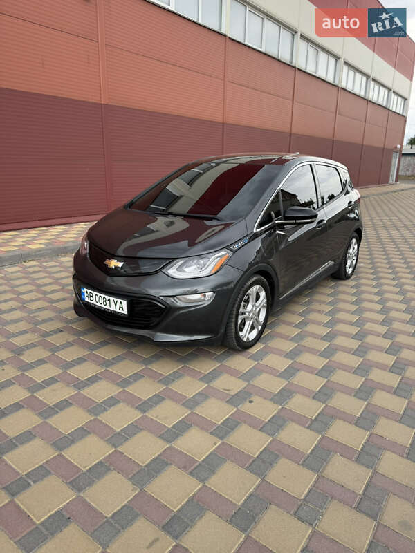 Хетчбек Chevrolet Bolt EV 2017 в 