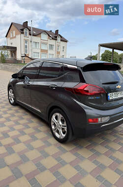 Хетчбек Chevrolet Bolt EV 2017 в 