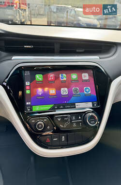 Хетчбек Chevrolet Bolt EV 2017 в 