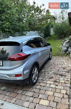 Хетчбек Chevrolet Bolt EV 2017 в 