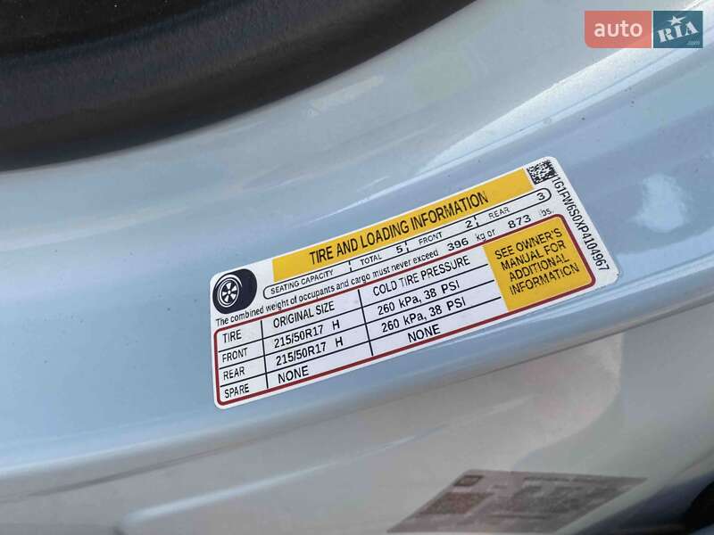 Хэтчбек Chevrolet Bolt EV 2023 в Львове