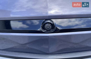 Хэтчбек Chevrolet Bolt EV 2023 в 