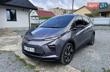 Хэтчбек Chevrolet Bolt EV 2023 в 