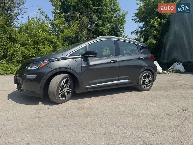 Хетчбек Chevrolet Bolt EV 2017 в Тернополі