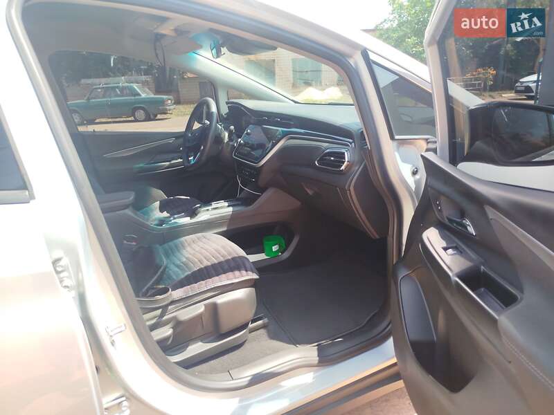 Хетчбек Chevrolet Bolt EV 2023 в Кривому Розі