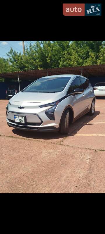 Хэтчбек Chevrolet Bolt EV 2023 в 