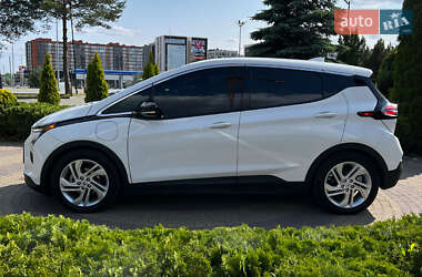 Хэтчбек Chevrolet Bolt EV 2023 в 