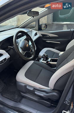Хэтчбек Chevrolet Bolt EV 2018 в 