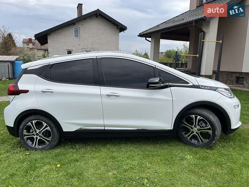 Хэтчбек Chevrolet Bolt EV 2019 в Львове